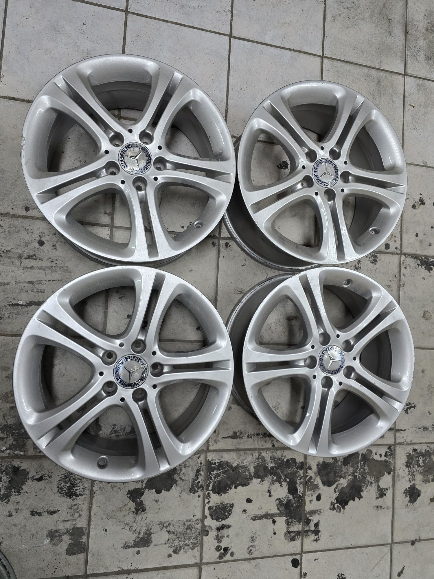 Alufelgi Mercedes-Benz 5x112 7,5j x 17" et 52,5 felgi aluminiowe OEM