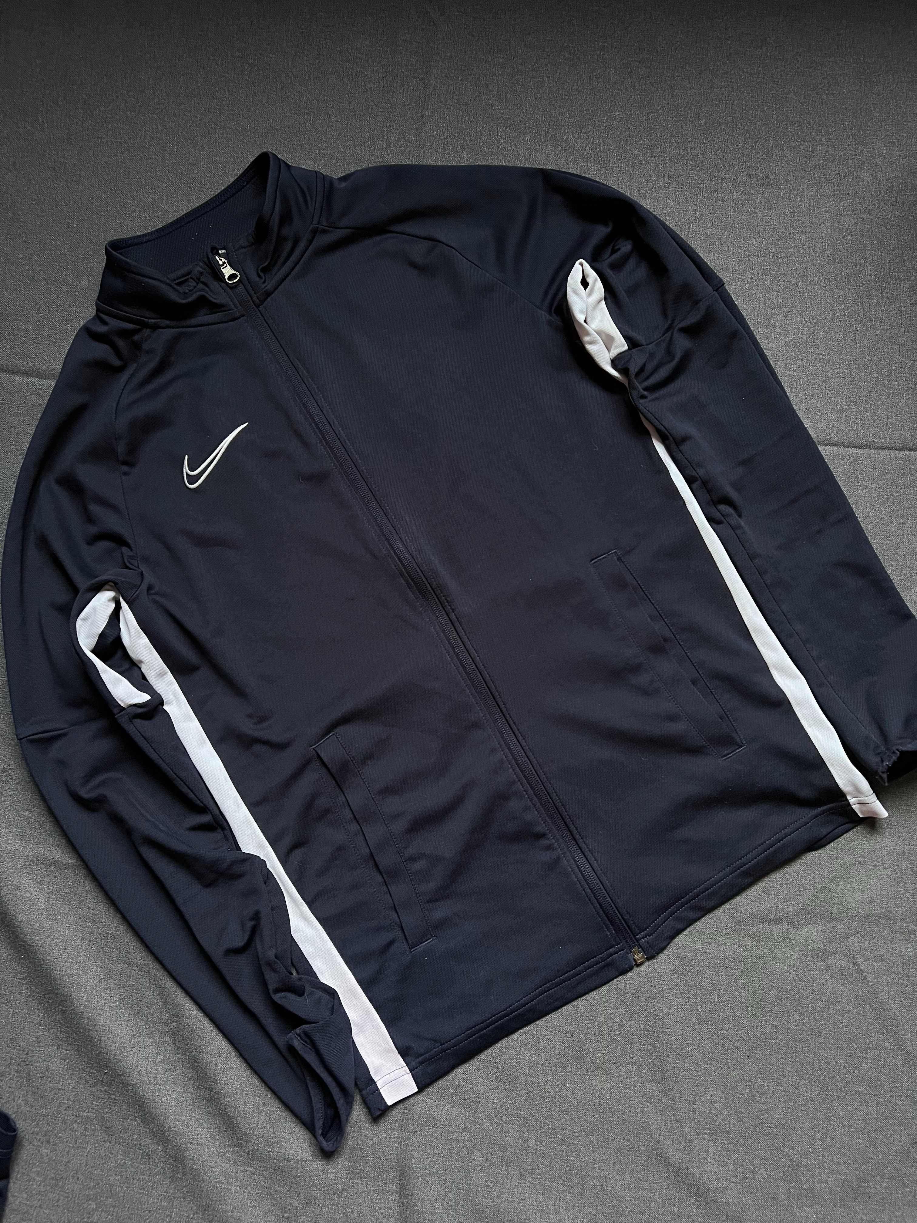 спортивний костюм Nike Dri-fit