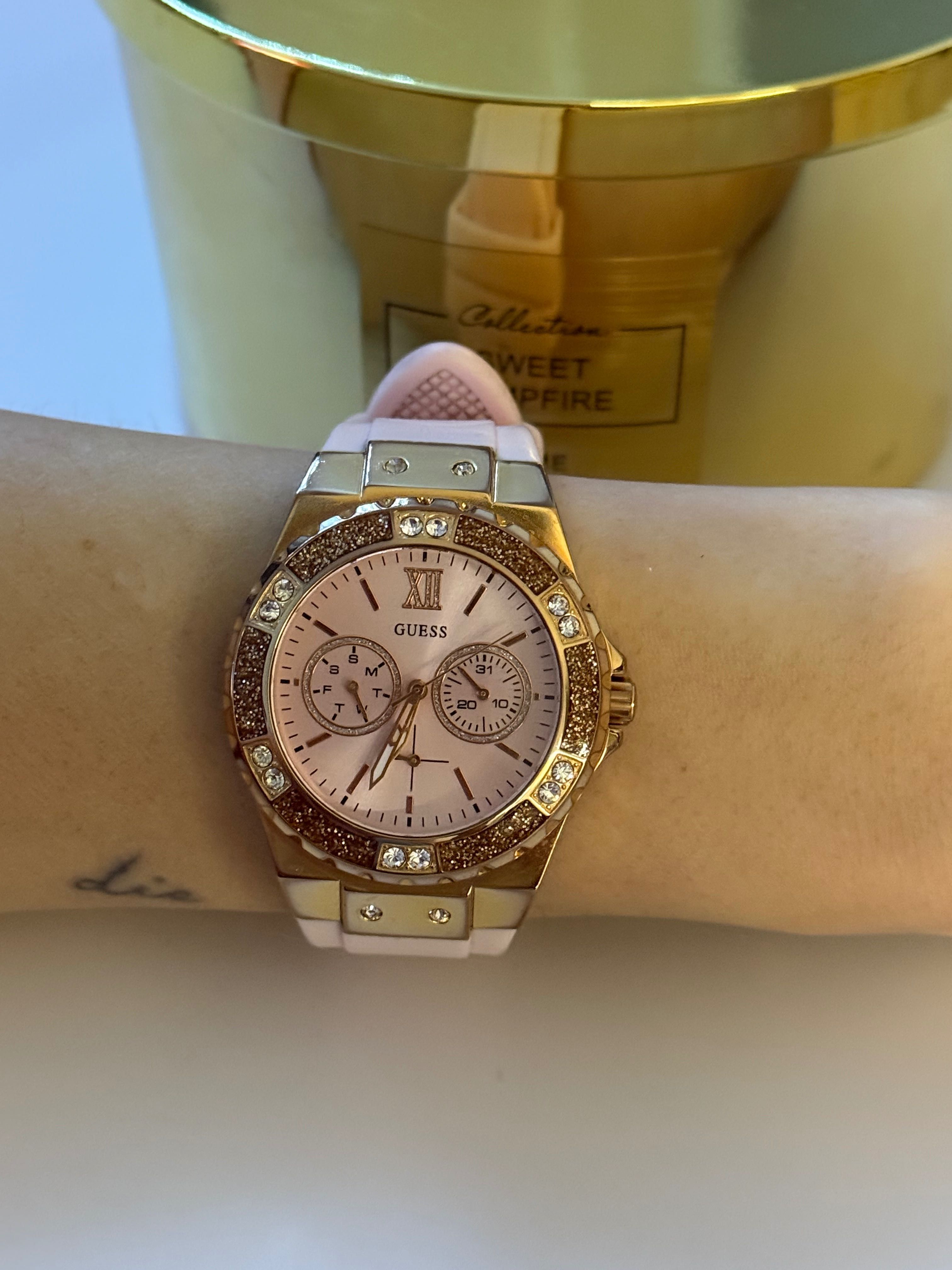 Годинник рожевий GUESS