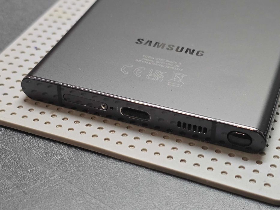 Używany - Samsung Galaxy S22 Ultra 128GB Czarny - GSM Baranowo