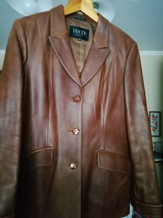 Жіночий шкіряний піджак, р. 50