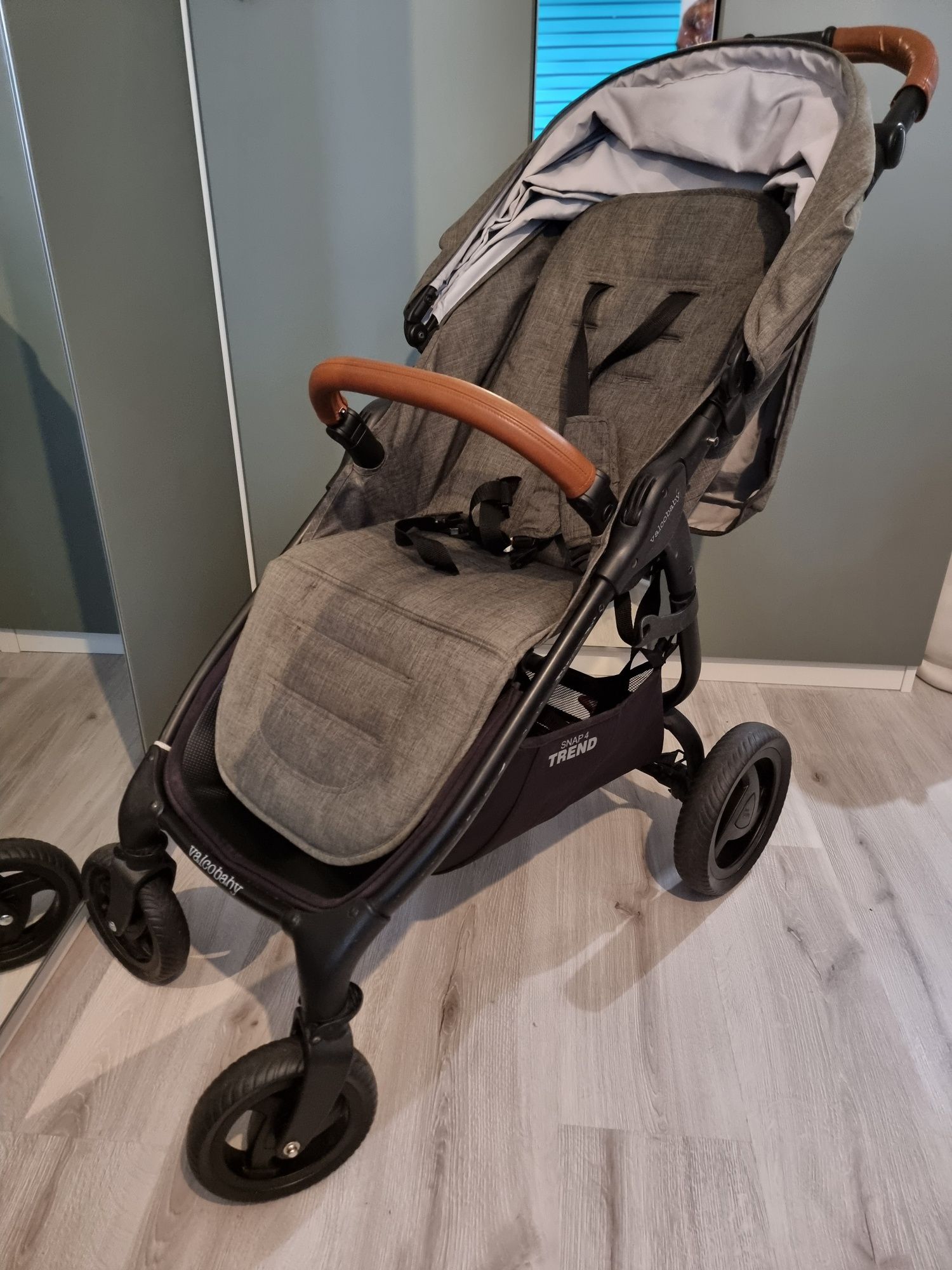 VALCO BABY SNAP 4 Trend spacerówka