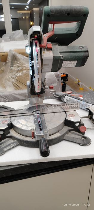 Торцовочная пила метабо