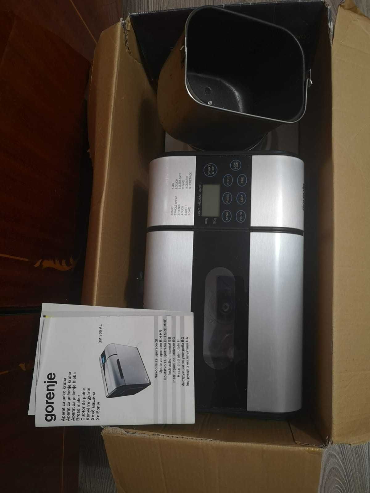 Продам хлібопічку godenje bm 900al