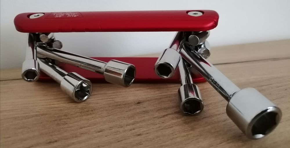 Zestaw kluczy nasadowych