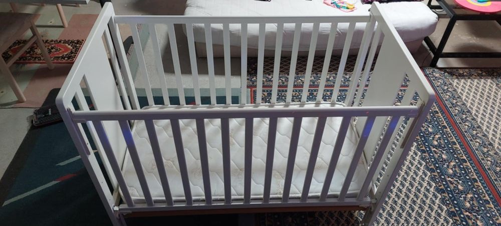 Cama berço com colchão