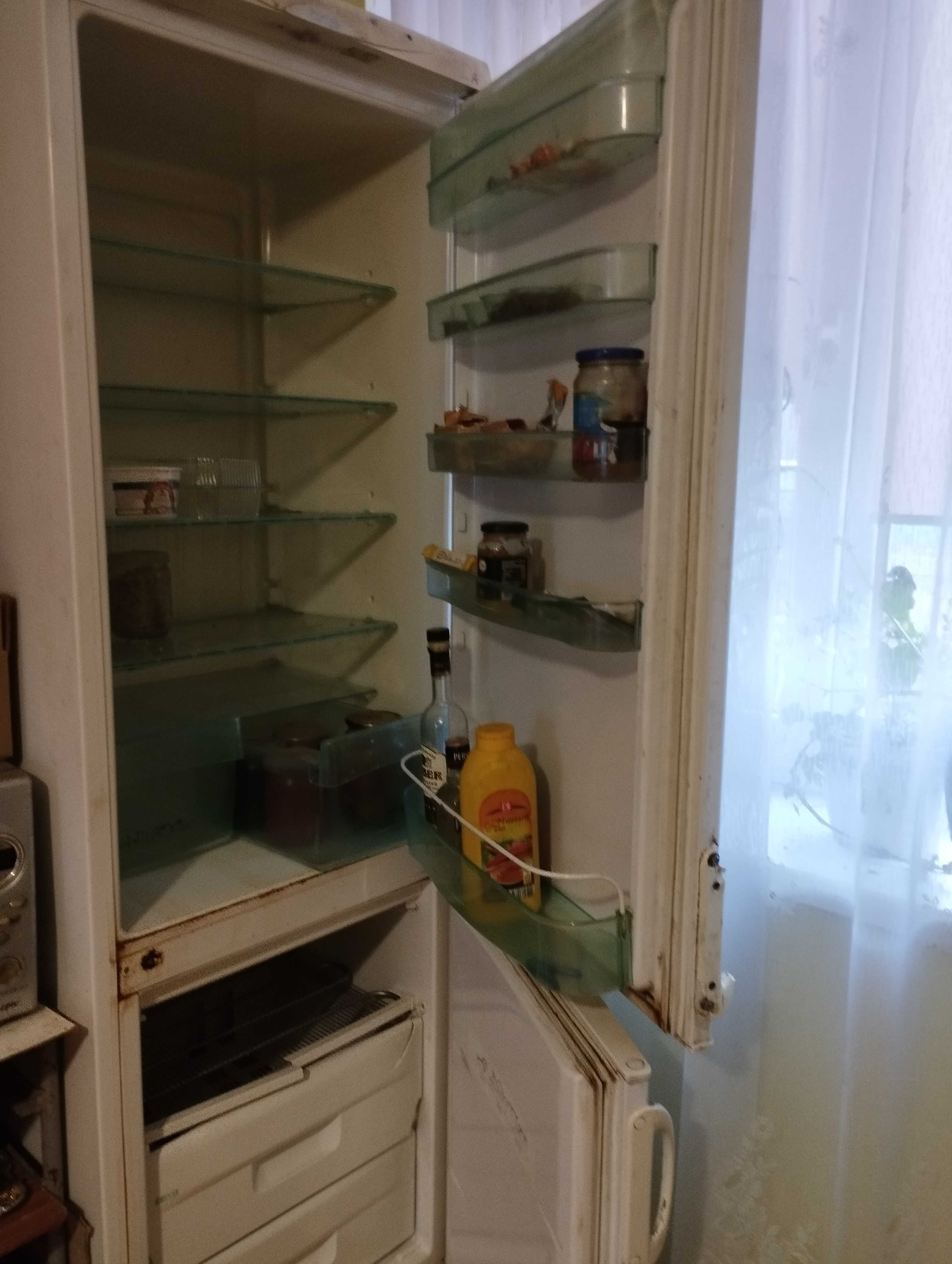 холодильник на запчастини