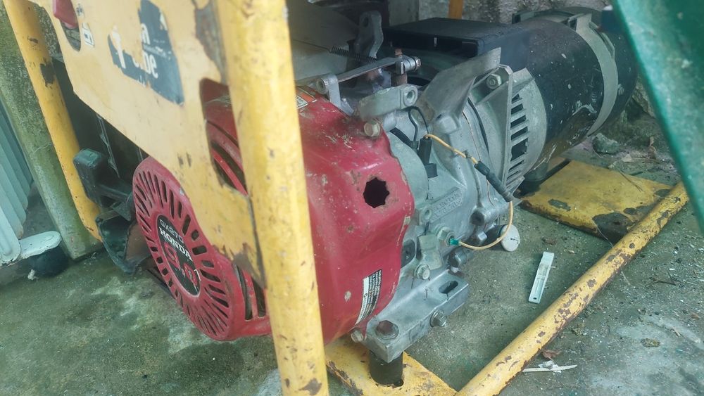 Gerador WACKER com Motor Honda GX270 – 9.0HP – A Gasolina         
?