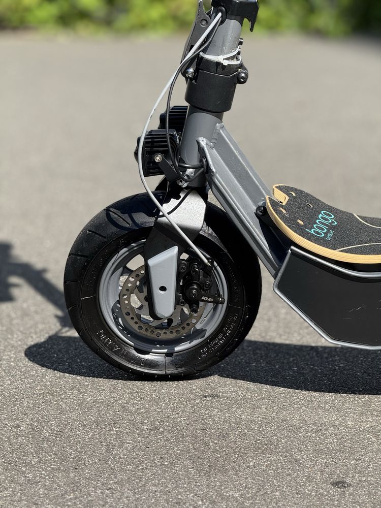 Самокат електричний Cecotec Bongo