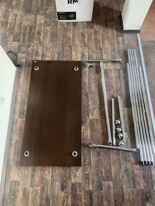 Wyposażenie sklepu manekin dzieciecy lada ekspozytory