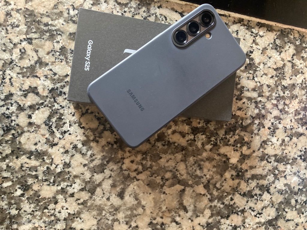 Samsung S25 256gb
