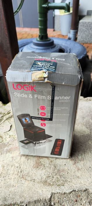 Scanner do digitalizowania Slajdów