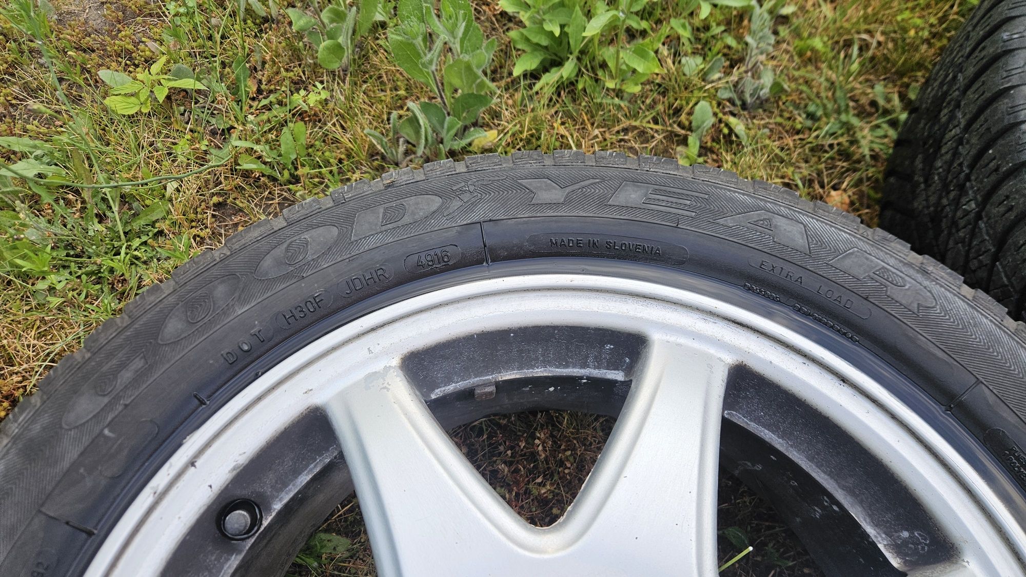 Felgi Honda z oponami Goodyear
