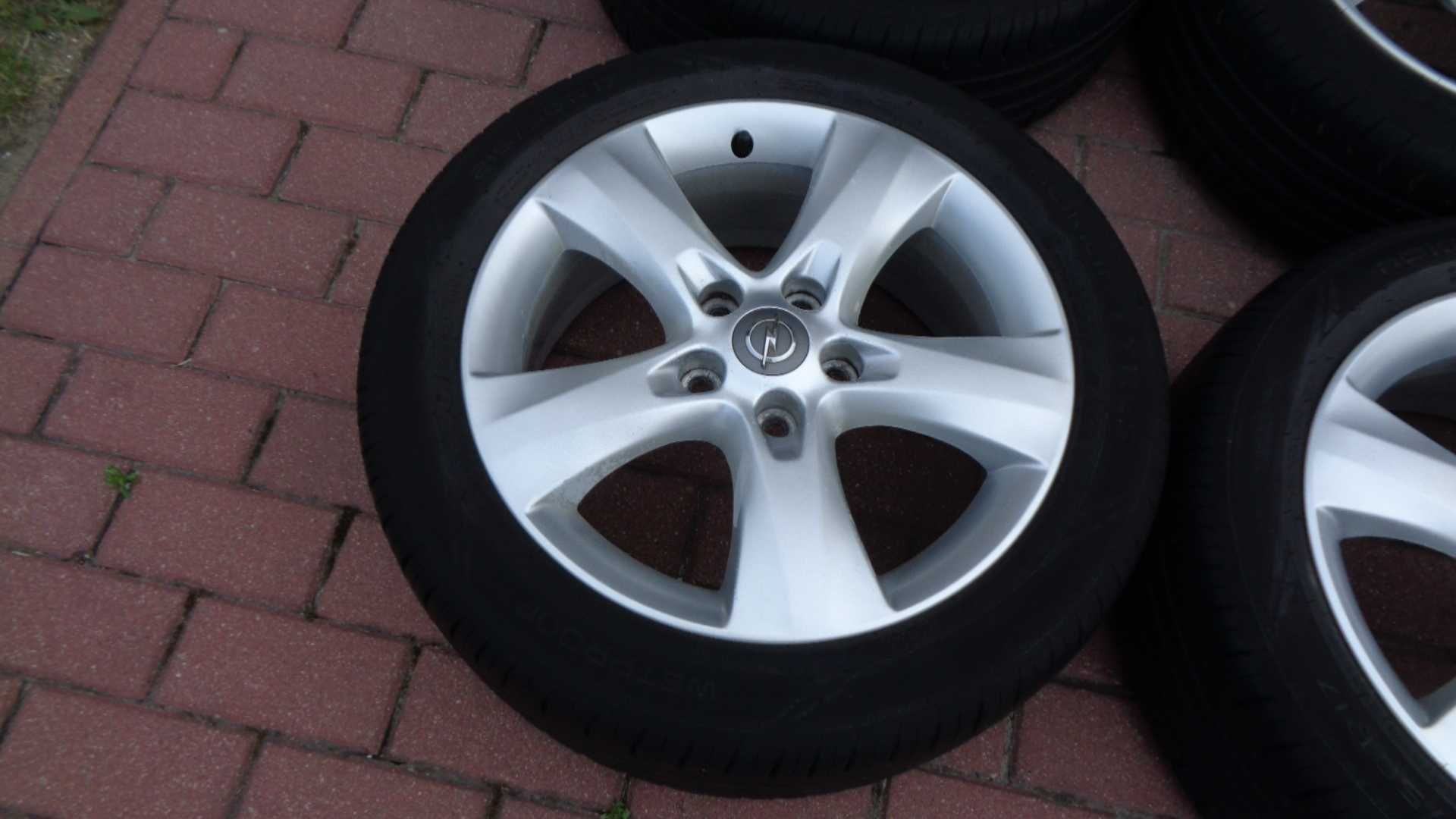 Alufelgi 17 Opel Astra J z oponami letnimi 7,5mm 2020r org GM 5x115