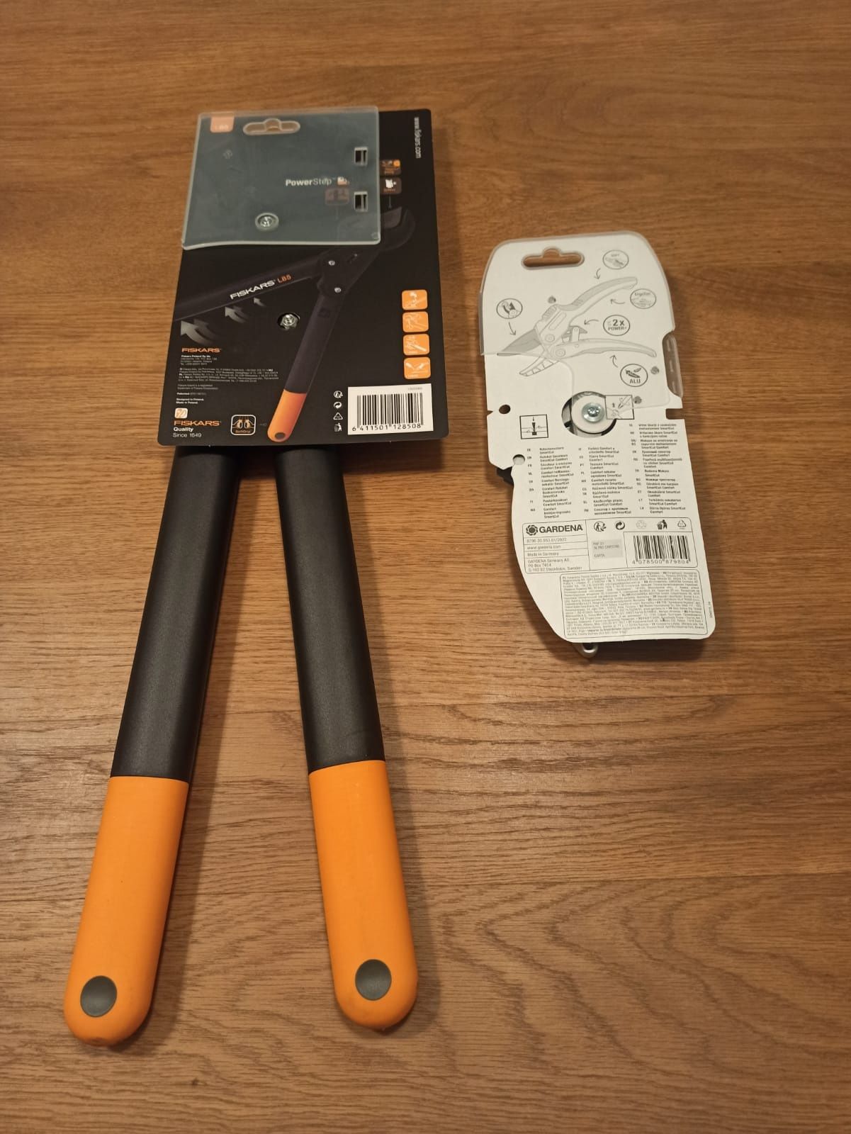 Sekator Gardena Premium + Nożyce Fiskars Powerstep 112850 L (M) 85