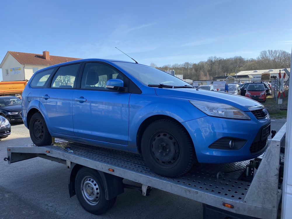 Форд Фокус 2 Розборка Ford Focus 2 бампер капот двері Авторозборка MK2