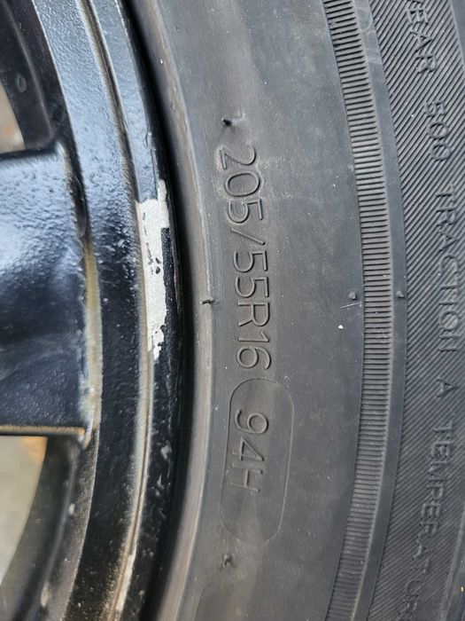 Koła - Felgi aluminiowe 16" + opony Hankook Kinergy 4S2 205/55R16