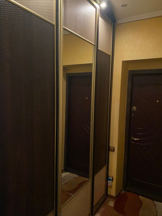 Шафа-купе, прихожа, передпокій