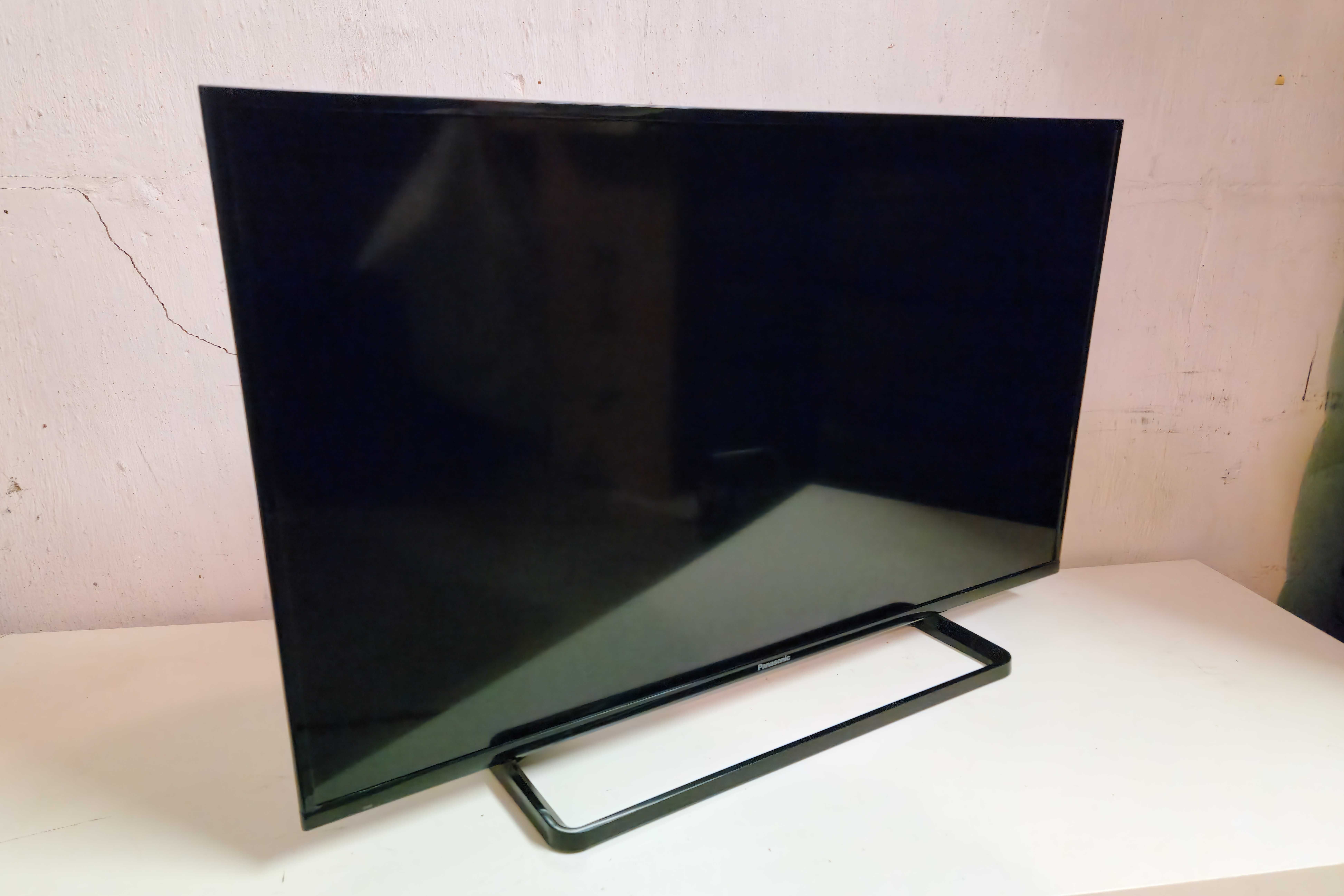 Телевізор Panasonic TX-39ASW504 97см. LCD, LED, Full HD б/в