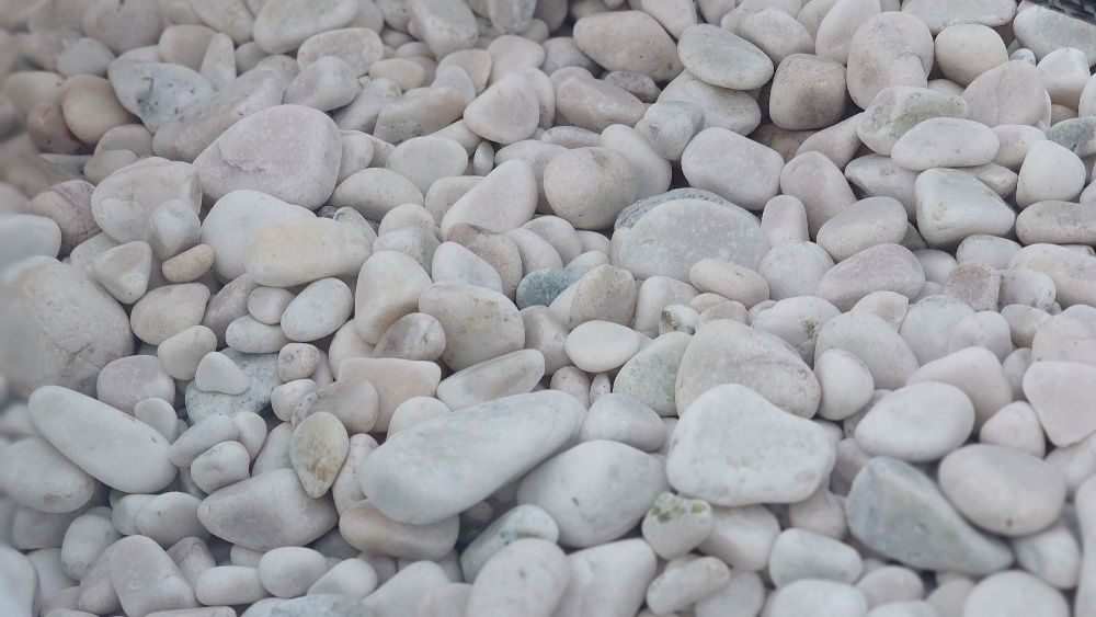 Grys marmurowy- marianna, gnejs, kamień, kora kamienna, otoczaki.