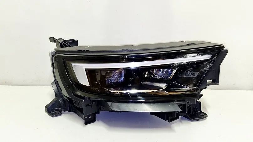 REFLEKTOR PRAWY FULL LED VAUXHALL OPEL MOKKA MATRIX