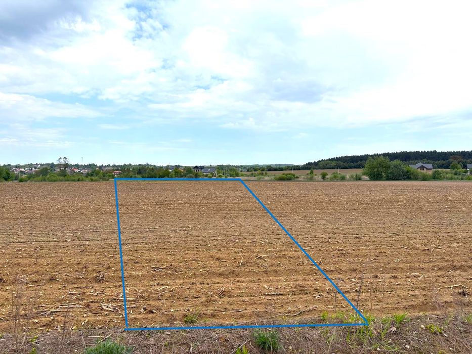 Продаж земельної ділянки 65 сот. с. Вороців