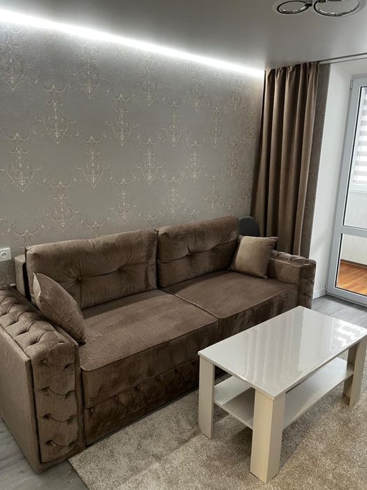 Двокімнатна квартира у центрі на Соборній