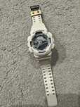 Zegarek casio g shock ga-110c biały