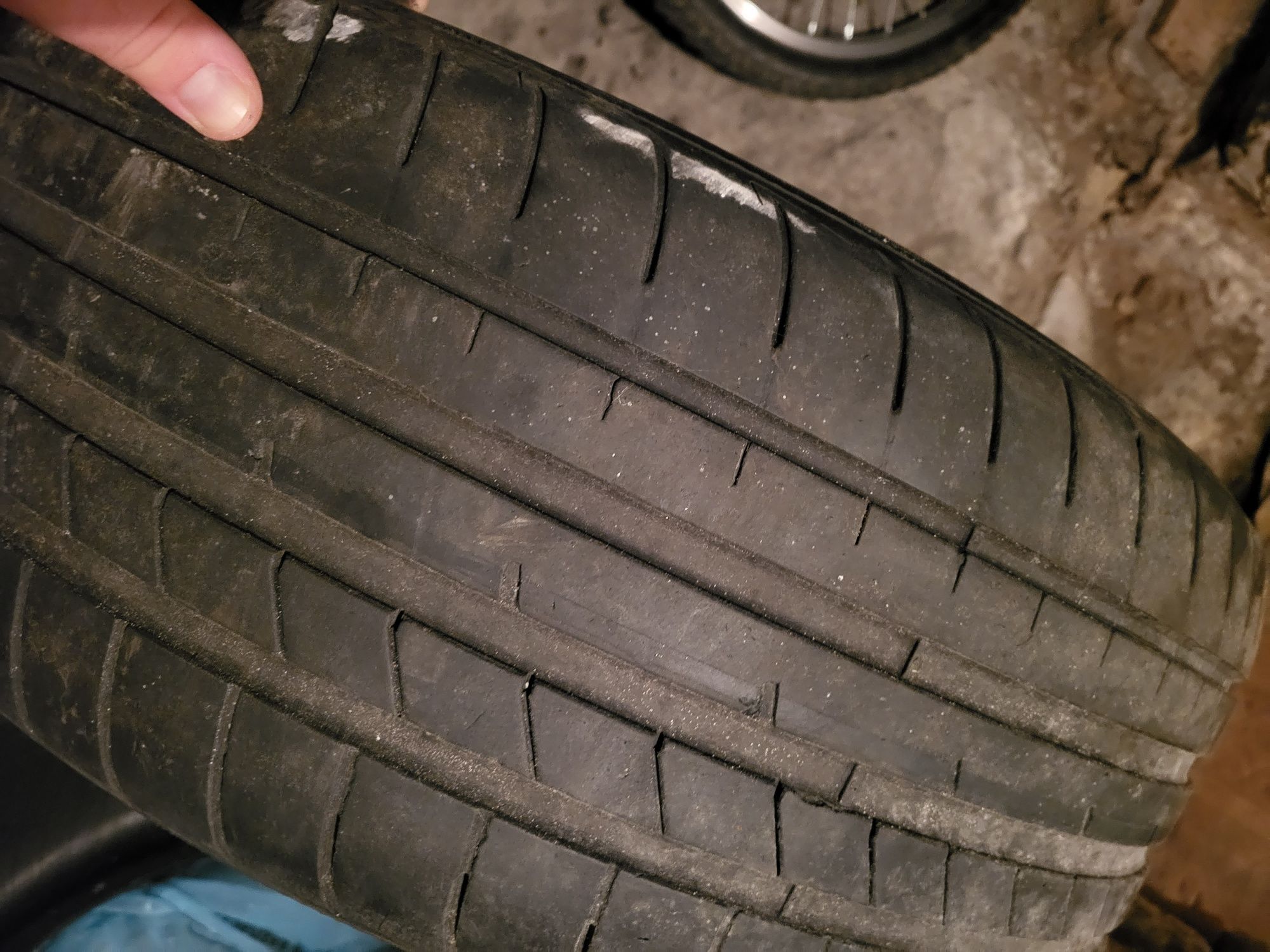 Opony goodyear 245/40r19 run flat