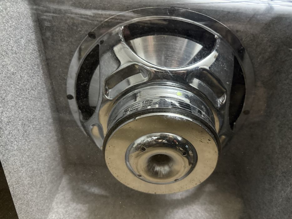 Subwoofer para automóvel