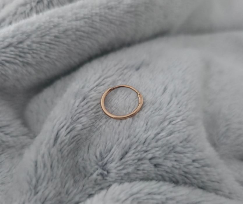 Золота сережка-кільце, 585