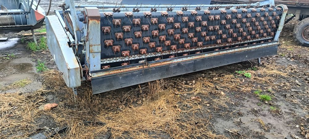 Продам комбайн акрос