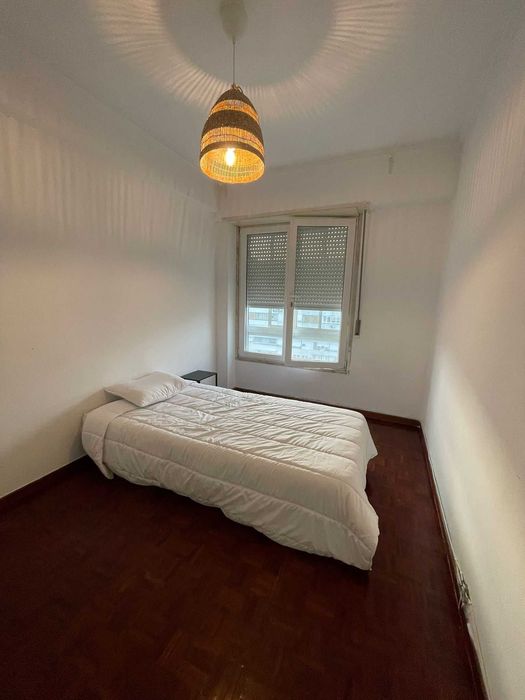 Quarto individual Portela Sacavém sem caução