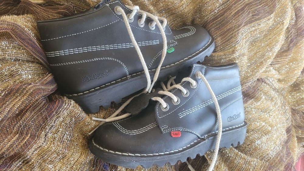 Ботинки кожа KicKers р.41EU