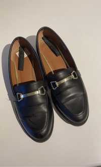 Mocassins pretos