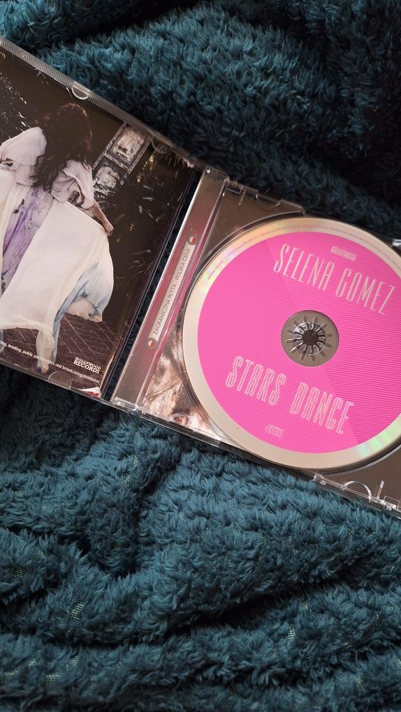 Selena Gomez "Stars Dance" Album