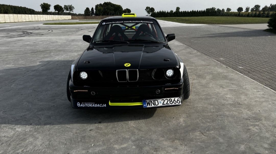 BMW e30 / 4.4 / 326 KM / DRIFT / klatka / wózek e39
