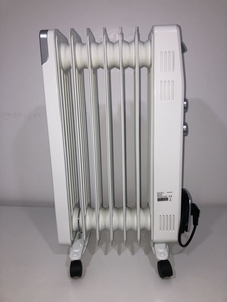 Aquecedor a Óleo 1500W 220V Essential Equation