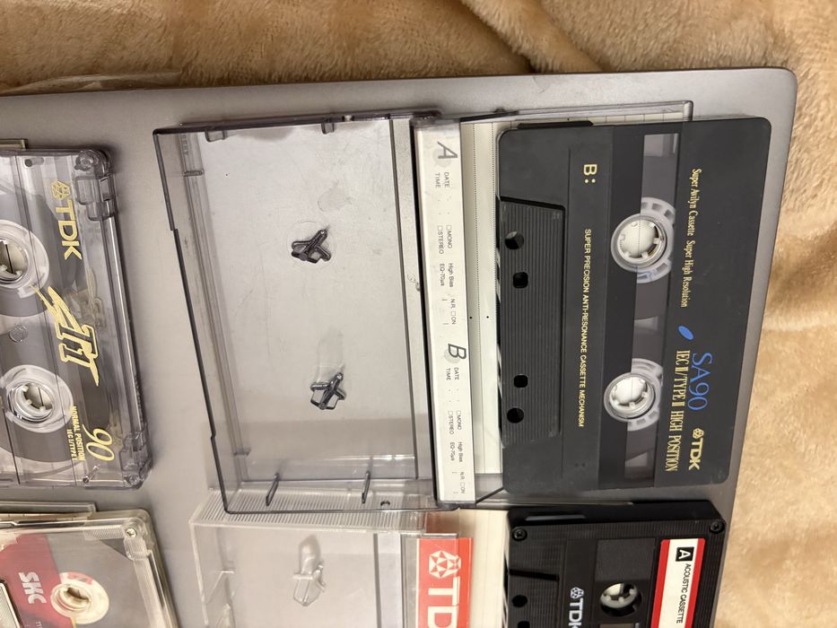 касети TDK лот: TDK SA 90 хром та дві Fe