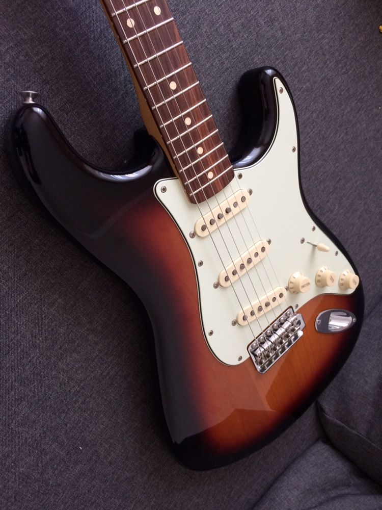 Fender Vintera 60 Stratocaster 2021 року
