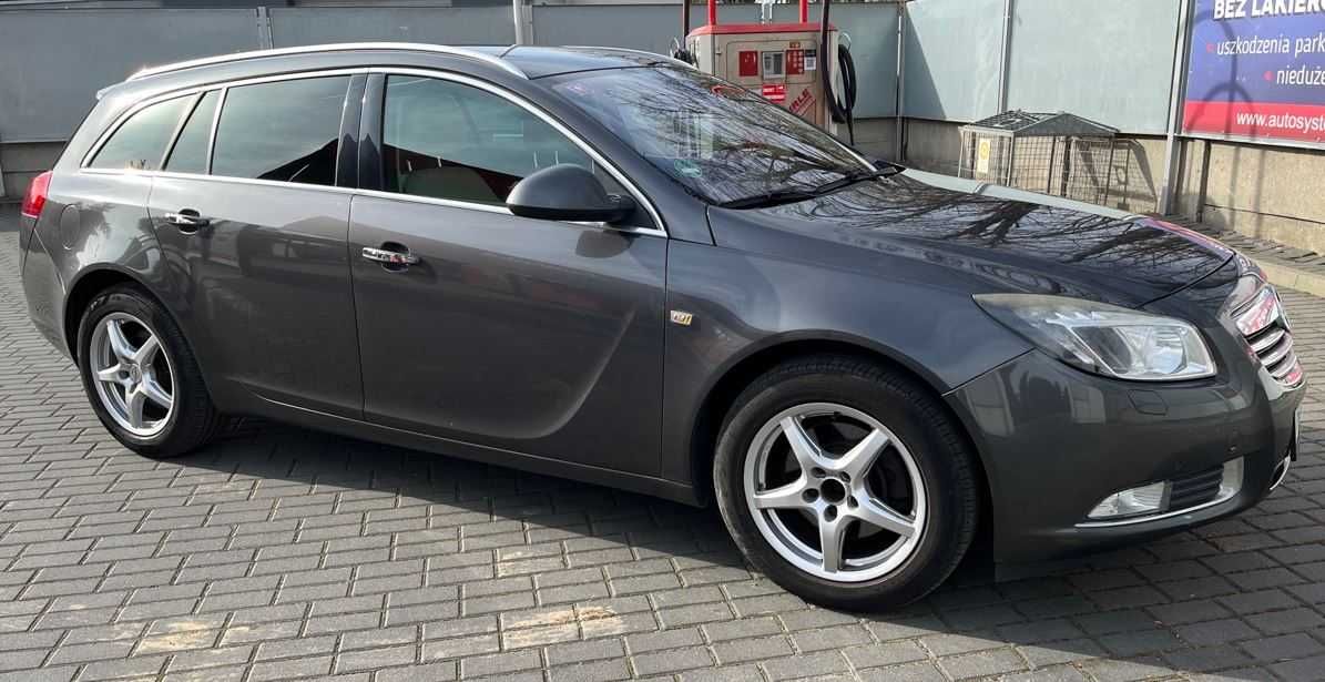 Opel Insignia 2.0 CDTI Kombi 2009 r.