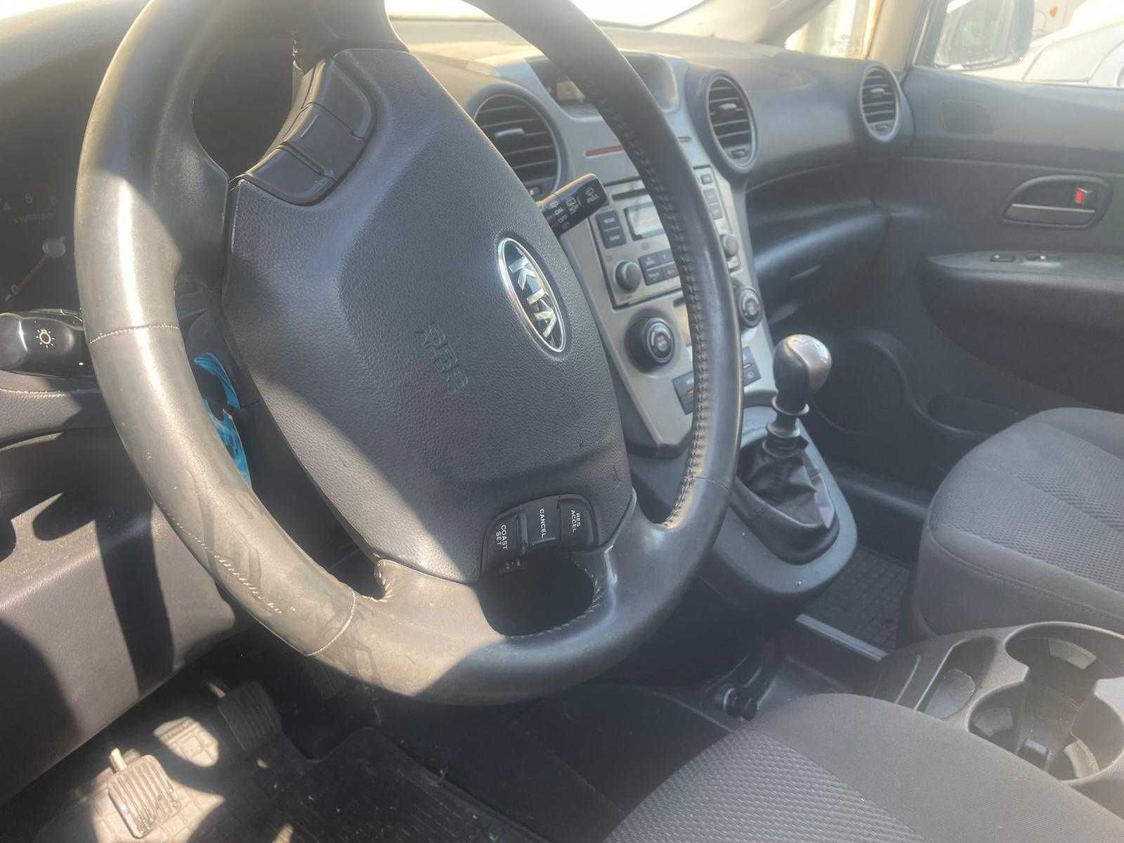 Vendo Kia carens 2.0 de 2009