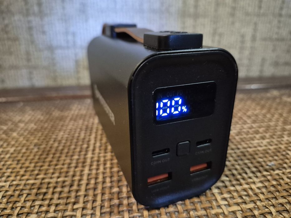 Повербанк Protester 100W