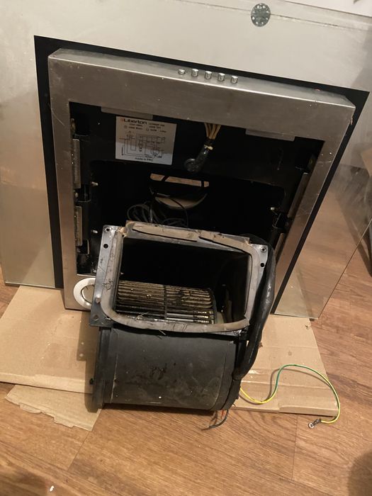 Витяжка нержавійка, скло