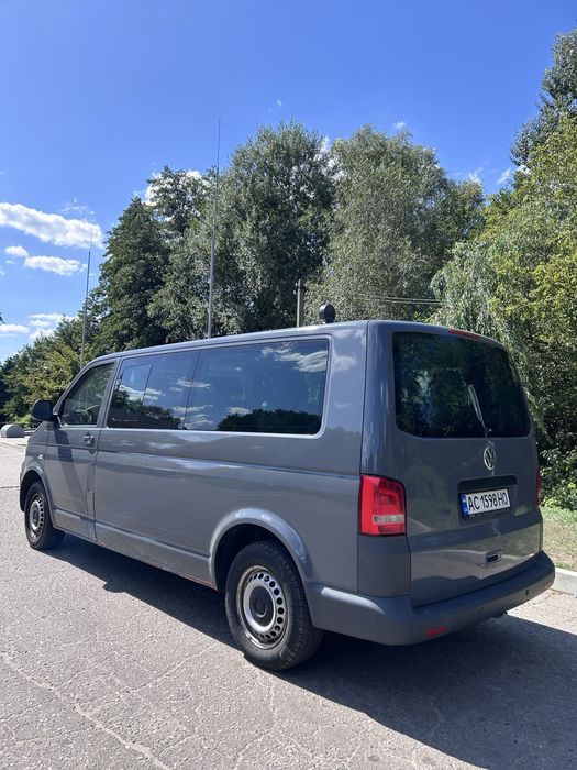 Продаю авто Volkswagen Caravelle 2011 року.