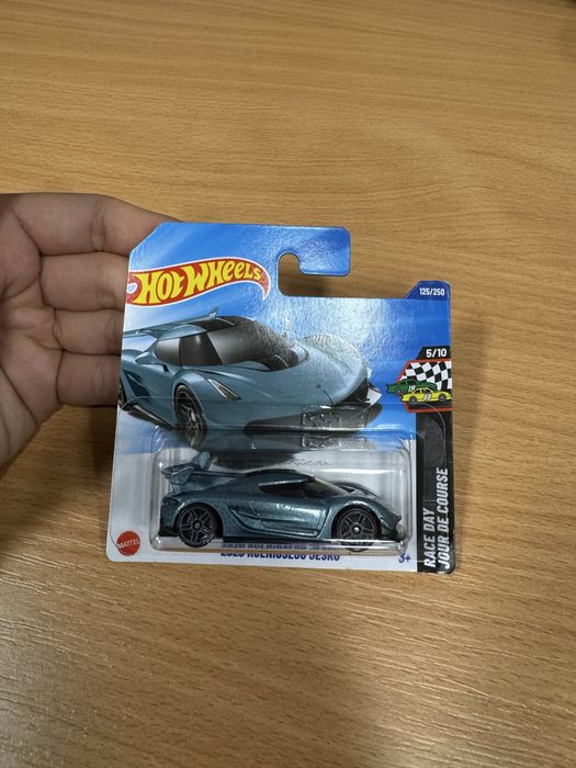 Hot wheels 2020 koenigsegg jesko