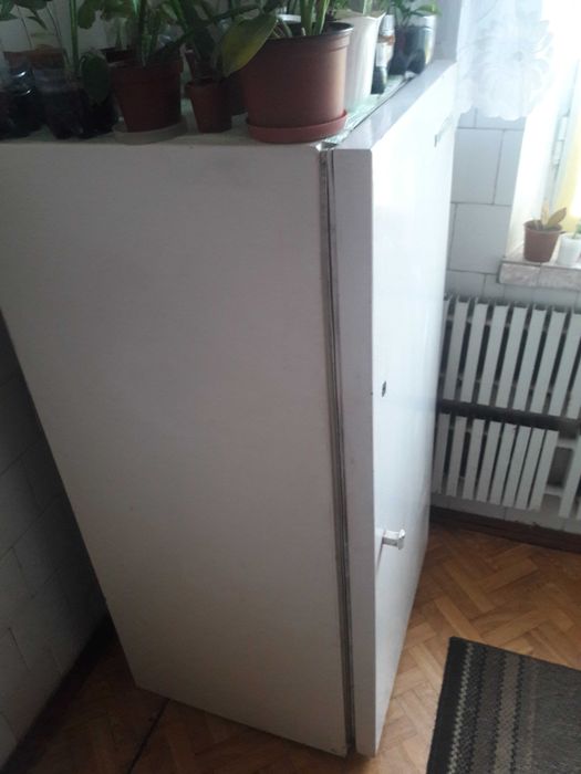 Все для дома. Ваза .холодильник. диван. Жур.столик.Ventelatore