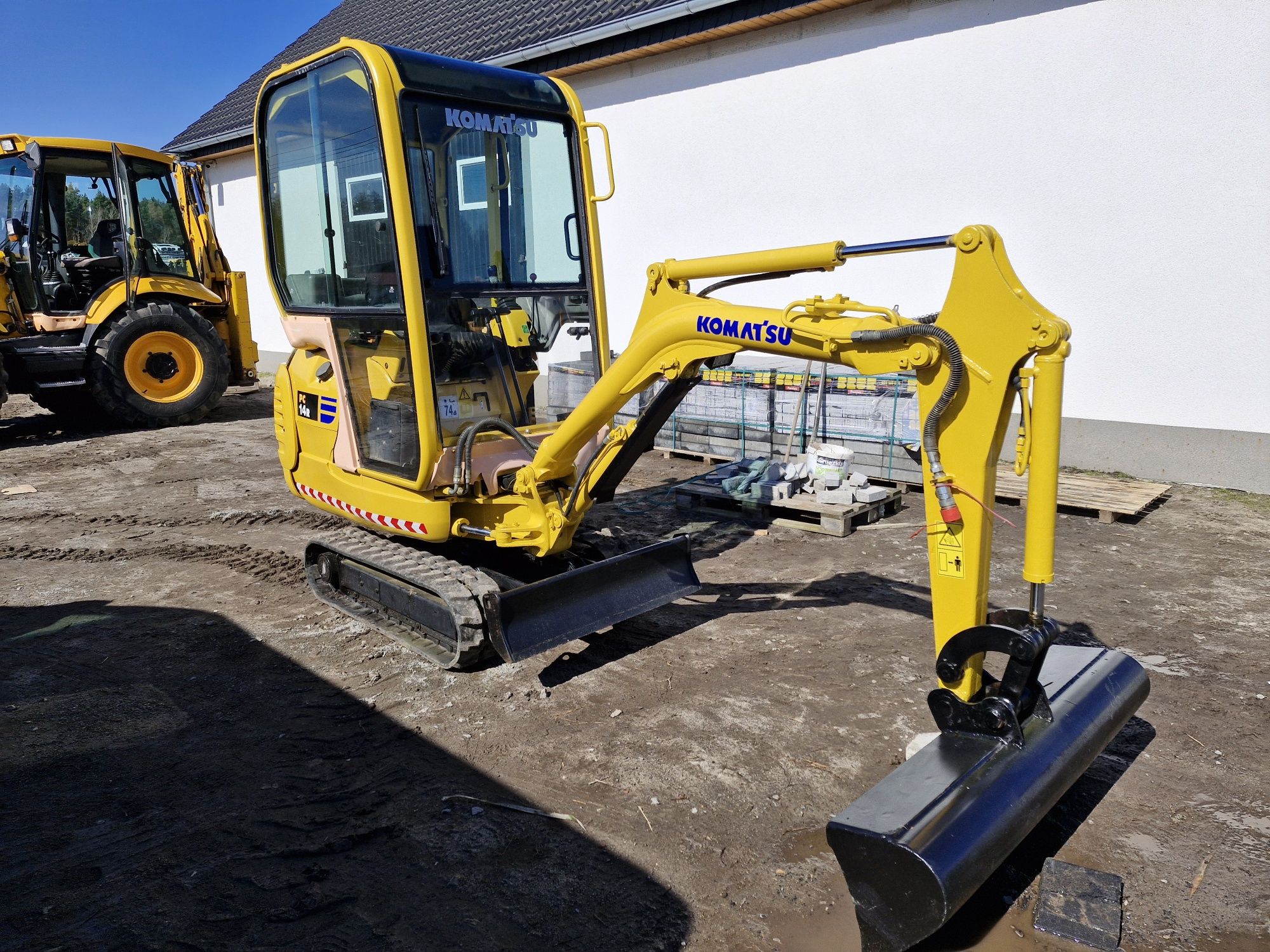 Minikoparka komatsu pc12r pc 14r jcb 8018