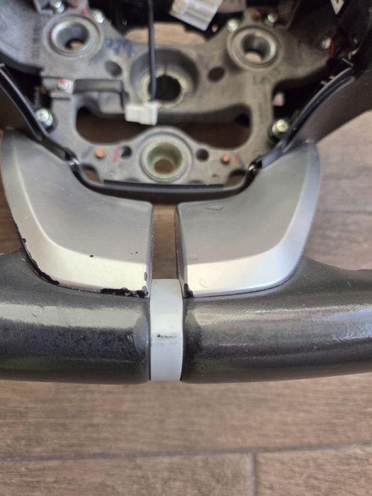 Кермо Ioniq EV під відновлееня