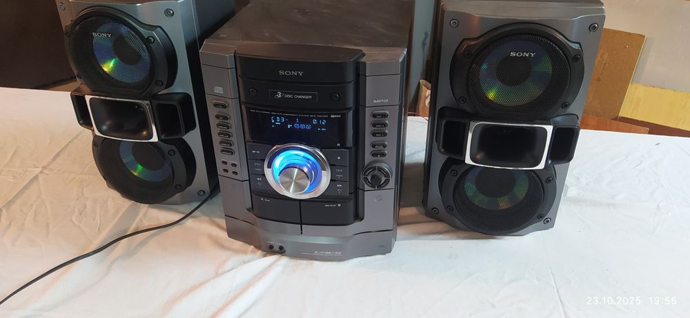 Wieża stereo SONY HCD-RG495